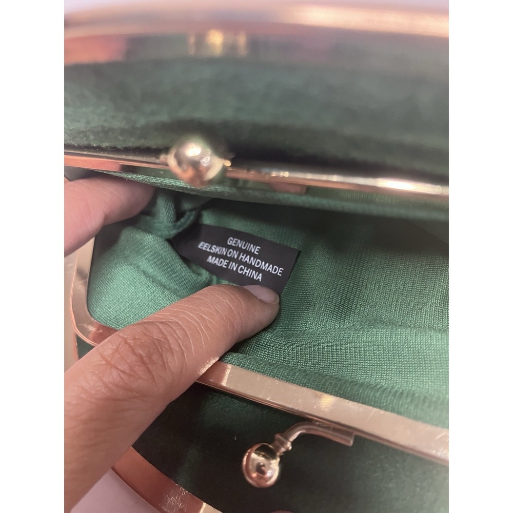 Vintage Rare Green Eel Skin Double Kiss Lock Coin Purse Korea Pleated Gold Frame - Picture 5 of 10